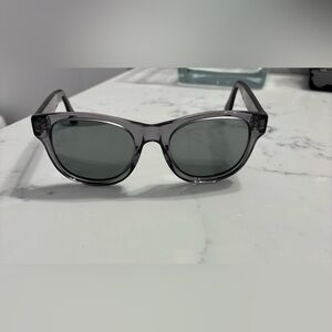 Gucci Gray Sunglasses with green/red stripe